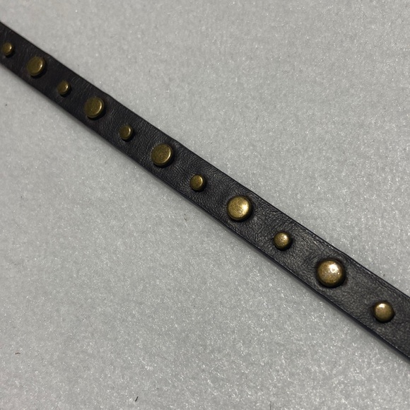 Coldwater Creek Skinny Belt. Brown Man Made Materials. With Brass Tone Rivets - Picture 5 of 8